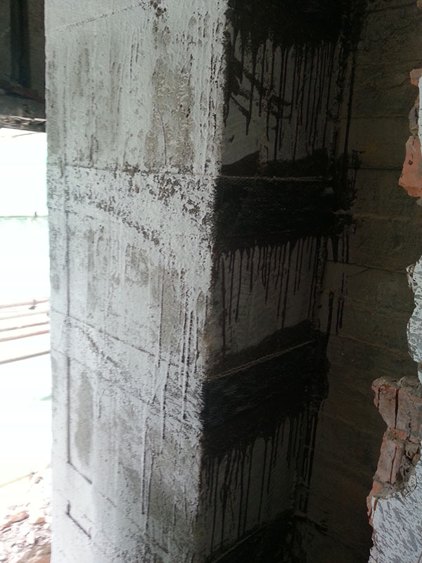 建筑結(jié)構(gòu)加固柱加固施工現(xiàn)場圖